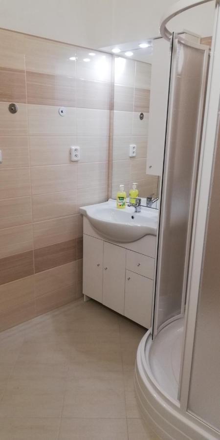 Booking Tržní Decin Exterior foto